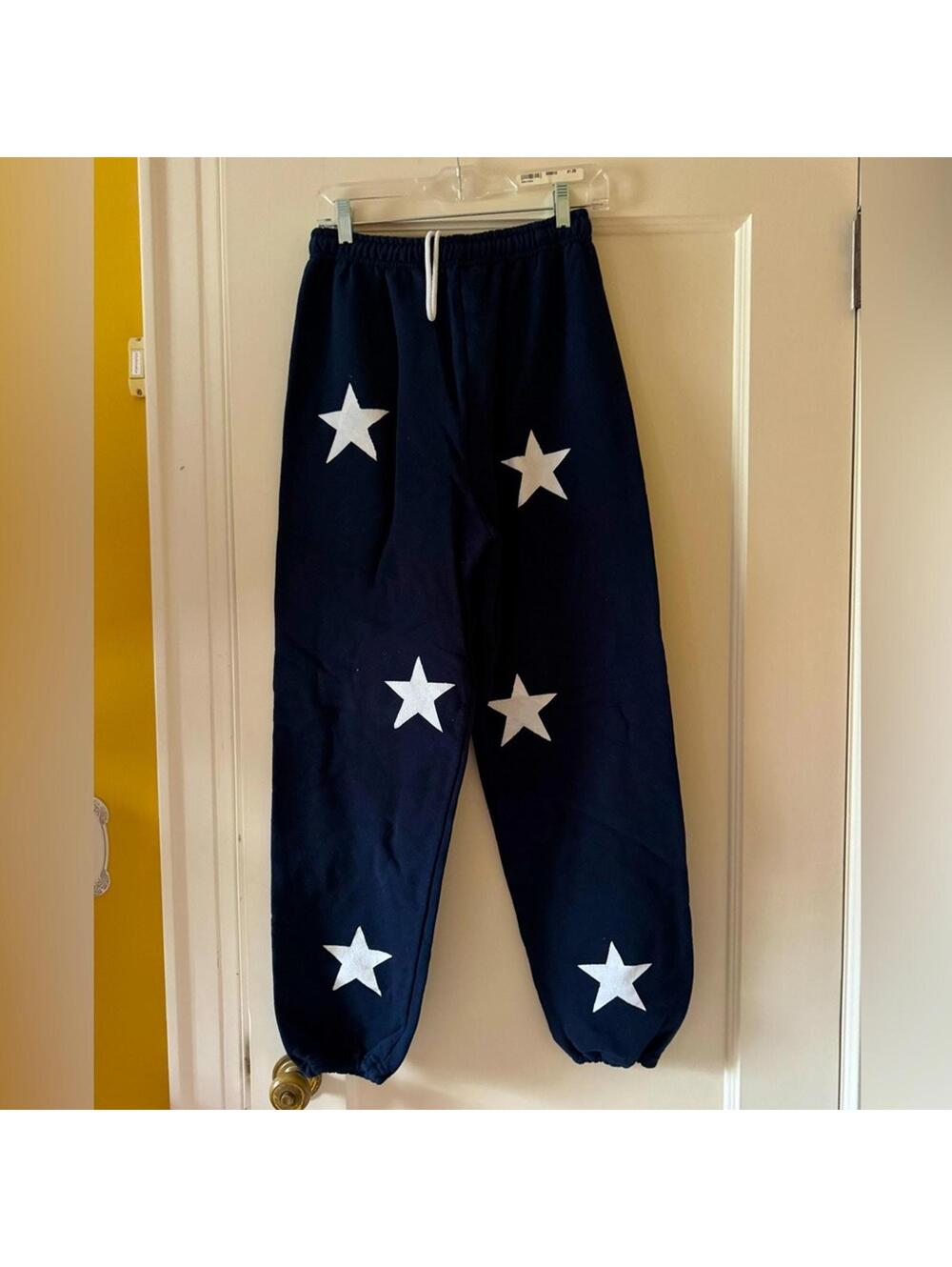 Gildan heavy blend navy sweatpants drawstring waist & white applique stars M